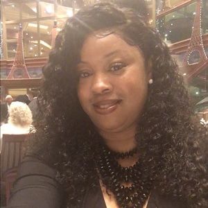 Meet your Posher, Tina